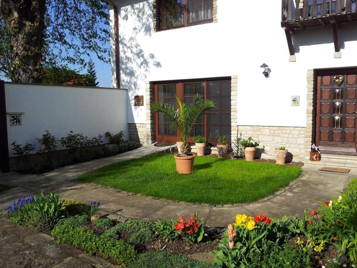 Ferienwohnung "Am Geiseltal" Merseburg Exterior photo